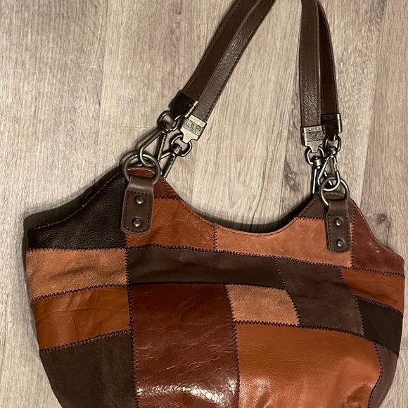 The Sak leather patch ladies purse - Picture 2 of 3